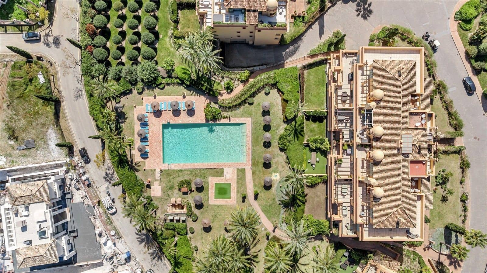 4 sypialnia Penthouse na sprzedaż w Los Flamingos - 1 100 000 € (Ref: 9738911)