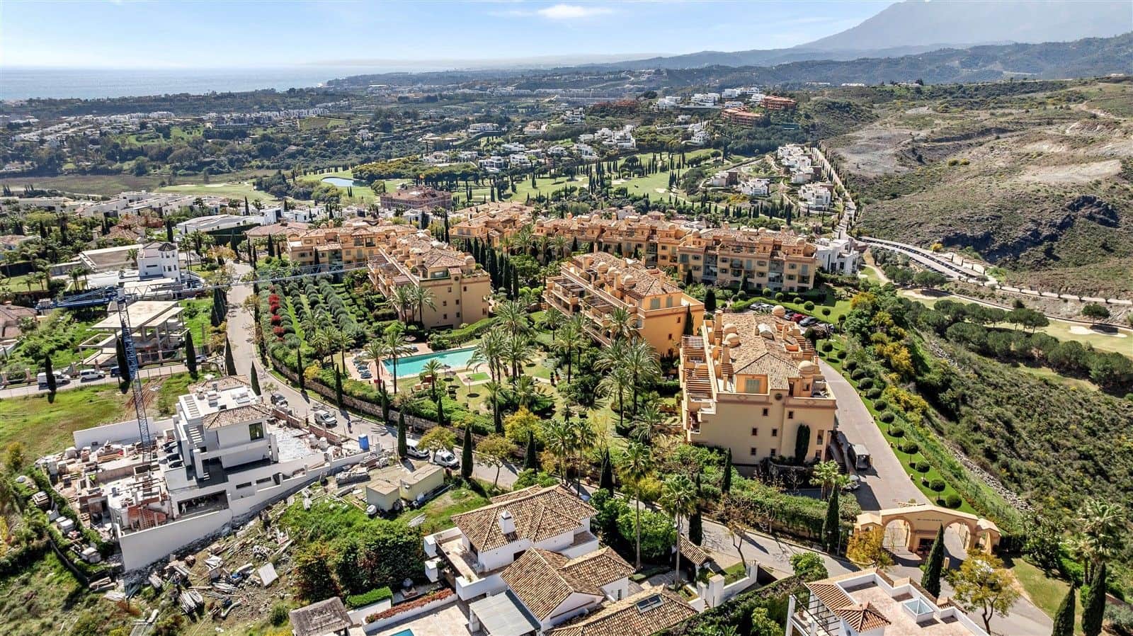 4 sypialnia Penthouse na sprzedaż w Los Flamingos - 1 100 000 € (Ref: 9738911)