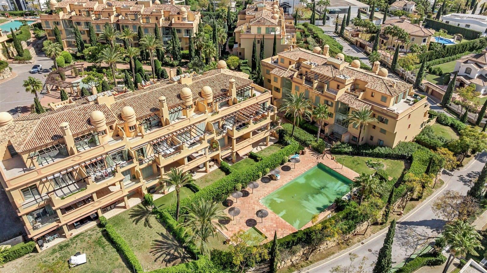 4 sypialnia Penthouse na sprzedaż w Los Flamingos - 1 100 000 € (Ref: 9738911)