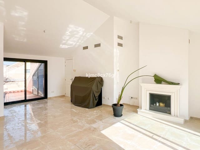 3 chambre Penthouse à vendre à Calahonda, Mijas - 475 000 € (Ref: 9738912)