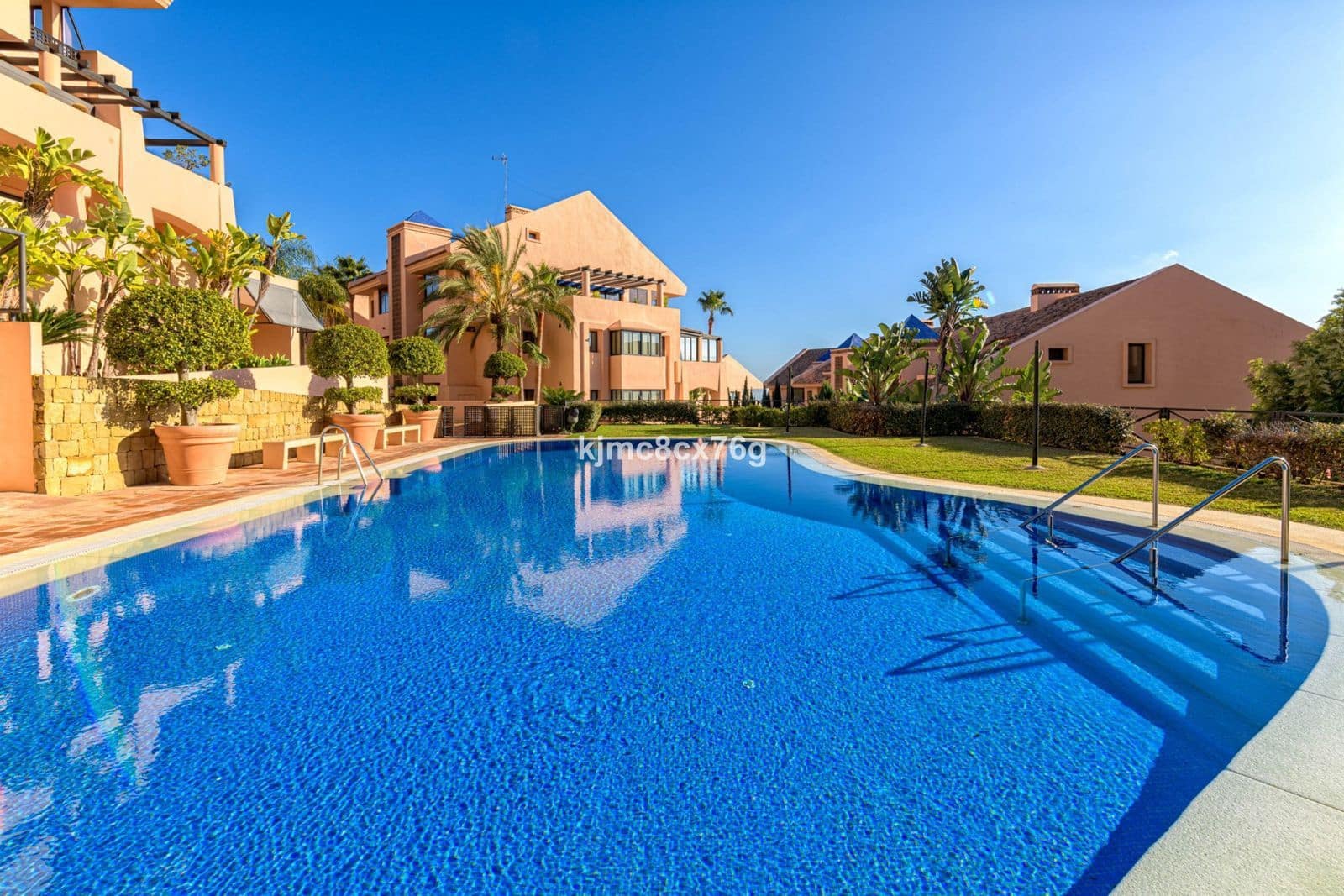 3 chambre Penthouse à vendre à Calahonda - 475 000 € (Ref: 9738912)