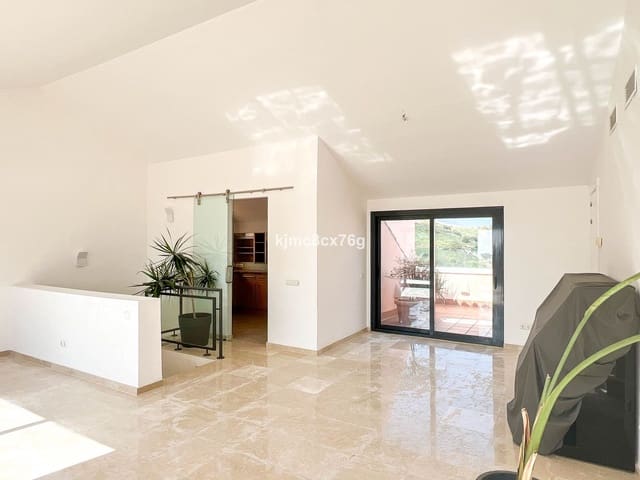 3 chambre Penthouse à vendre à Calahonda, Mijas - 475 000 € (Ref: 9738912)