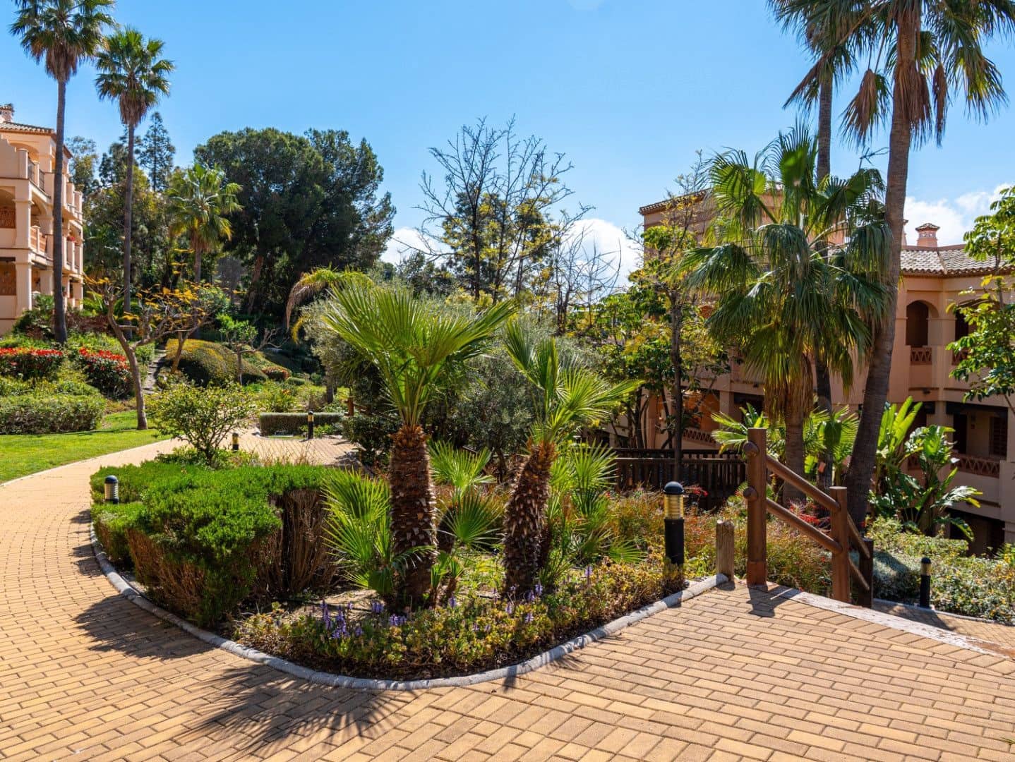 2 bedroom Penthouse for sale in Benalmadena - € 525,000 (Ref: 9738913)