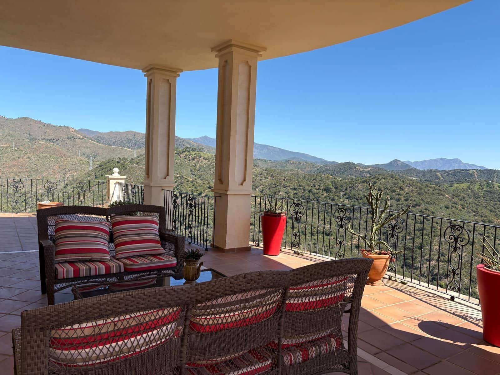 7 quarto Moradia para venda em Estepona - 2 300 000 € (Ref: 9738914)