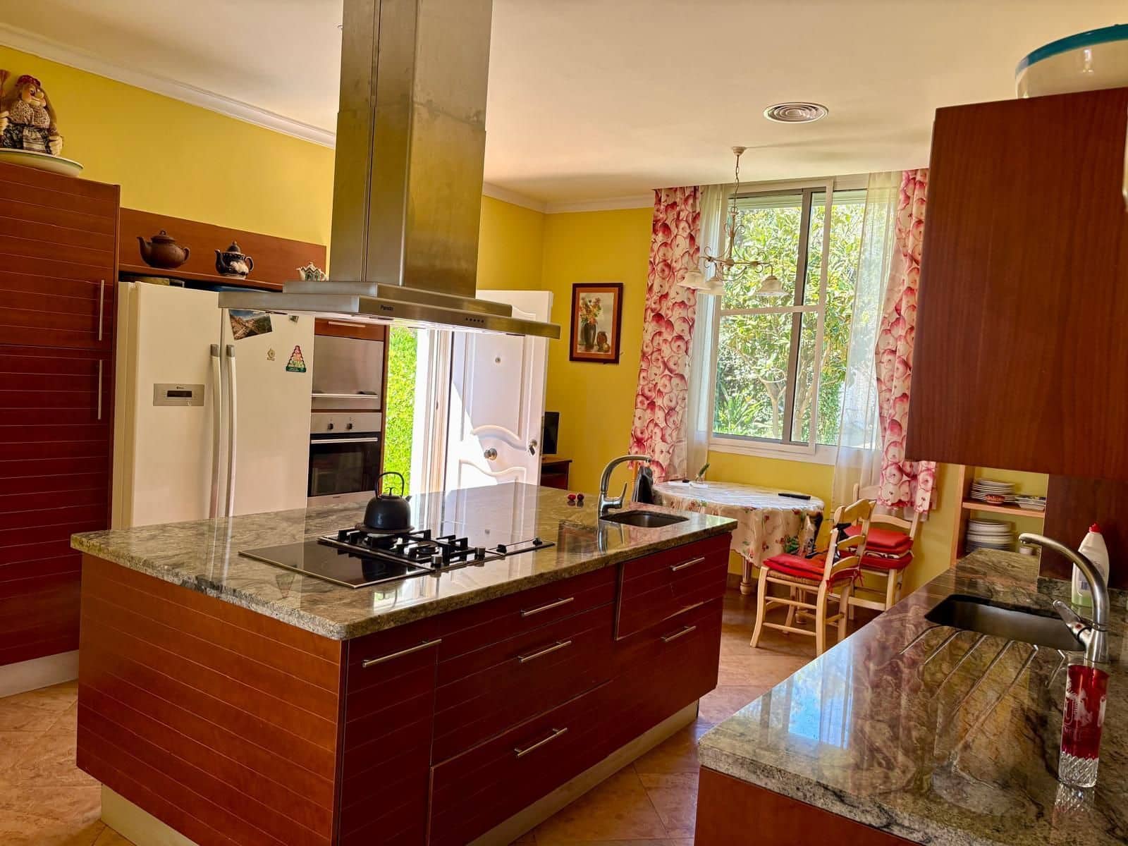 7 quarto Moradia para venda em Estepona - 2 300 000 € (Ref: 9738914)