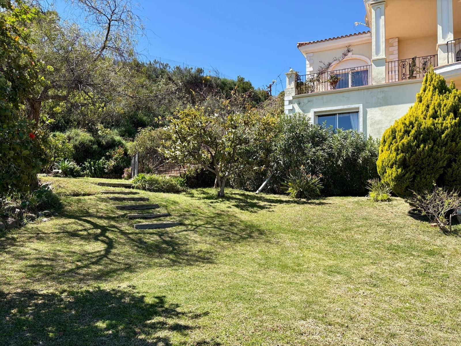 7 quarto Moradia para venda em Estepona - 2 300 000 € (Ref: 9738914)