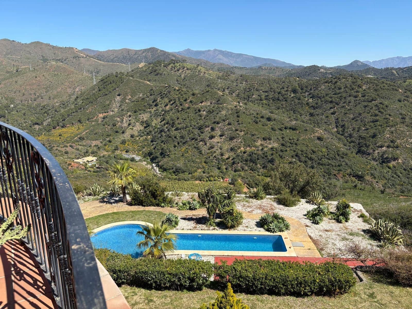 7 quarto Moradia para venda em Estepona - 2 300 000 € (Ref: 9738914)