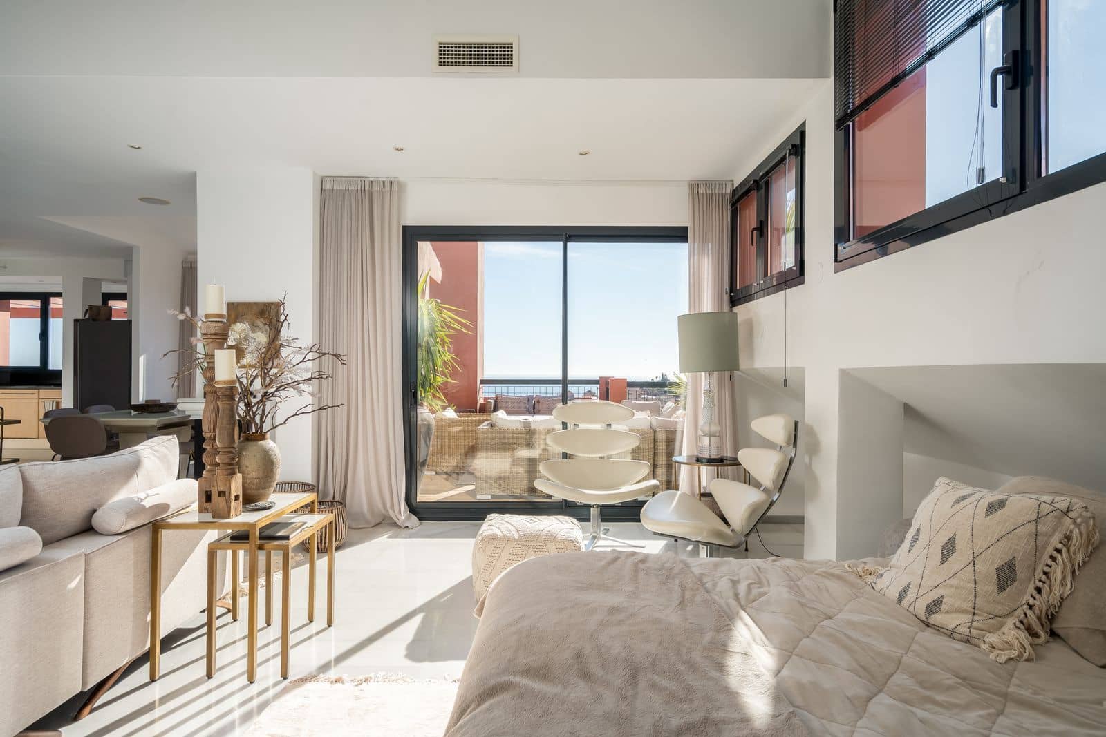 4 bedroom Penthouse for sale in Calahonda - € 1,295,000 (Ref: 9738915)