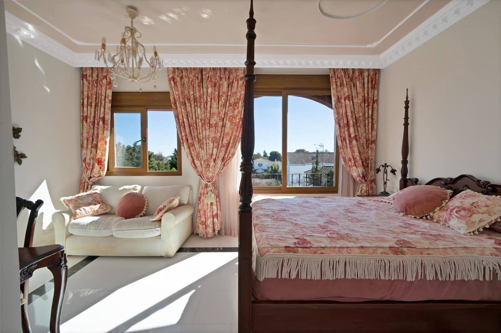 Ático de 5 habitaciones en Guadalmina en venta - 2.295.000 € (Ref: 9738917)