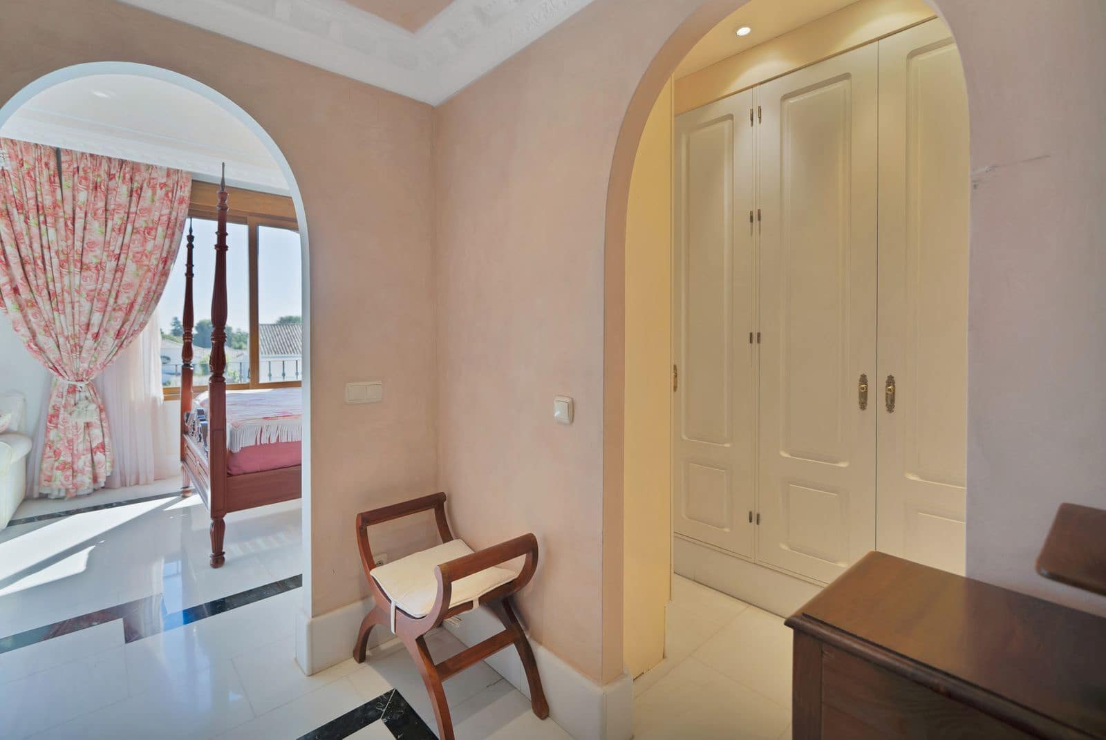 Ático de 5 habitaciones en Guadalmina en venta - 2.295.000 € (Ref: 9738917)