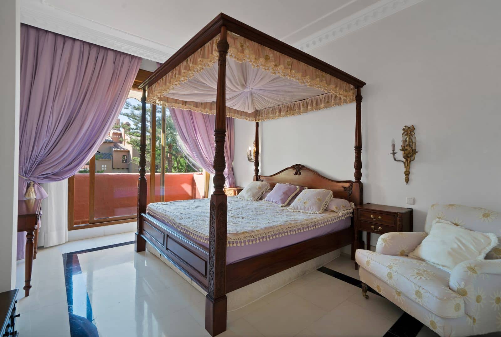 Ático de 5 habitaciones en Guadalmina en venta - 2.295.000 € (Ref: 9738917)