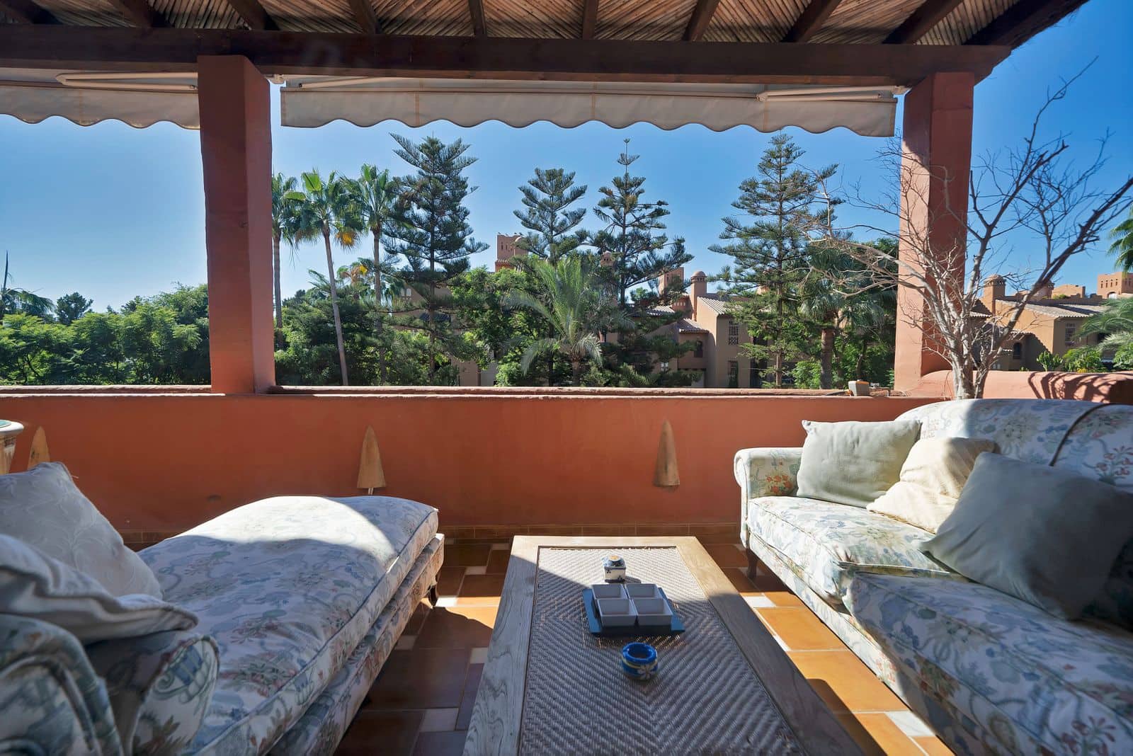 Ático de 5 habitaciones en Guadalmina en venta - 2.295.000 € (Ref: 9738917)