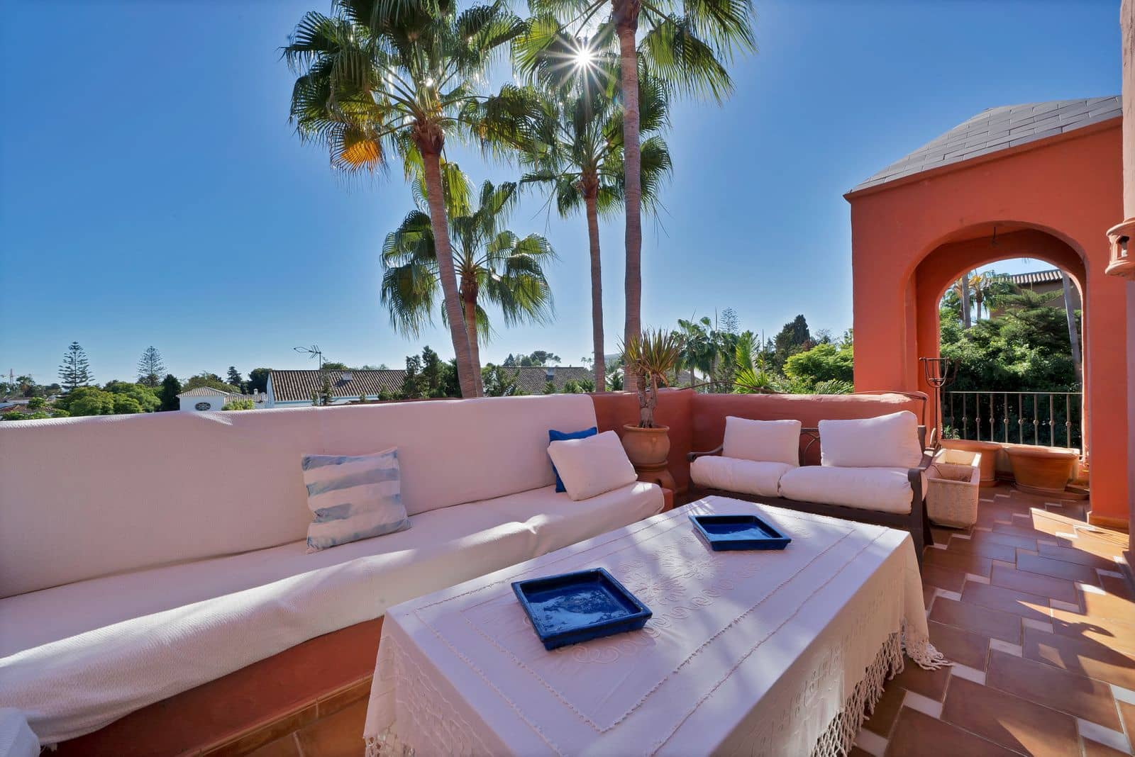 Ático de 5 habitaciones en Guadalmina en venta - 2.295.000 € (Ref: 9738917)