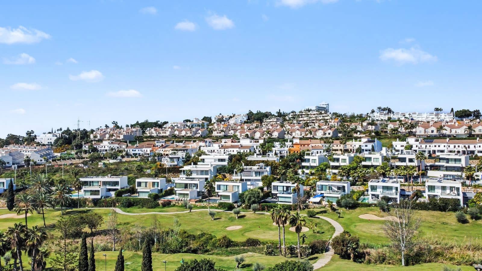 Terrain à Bâtir à vendre à El Paraiso - 1 850 000 € (Ref: 9738918)