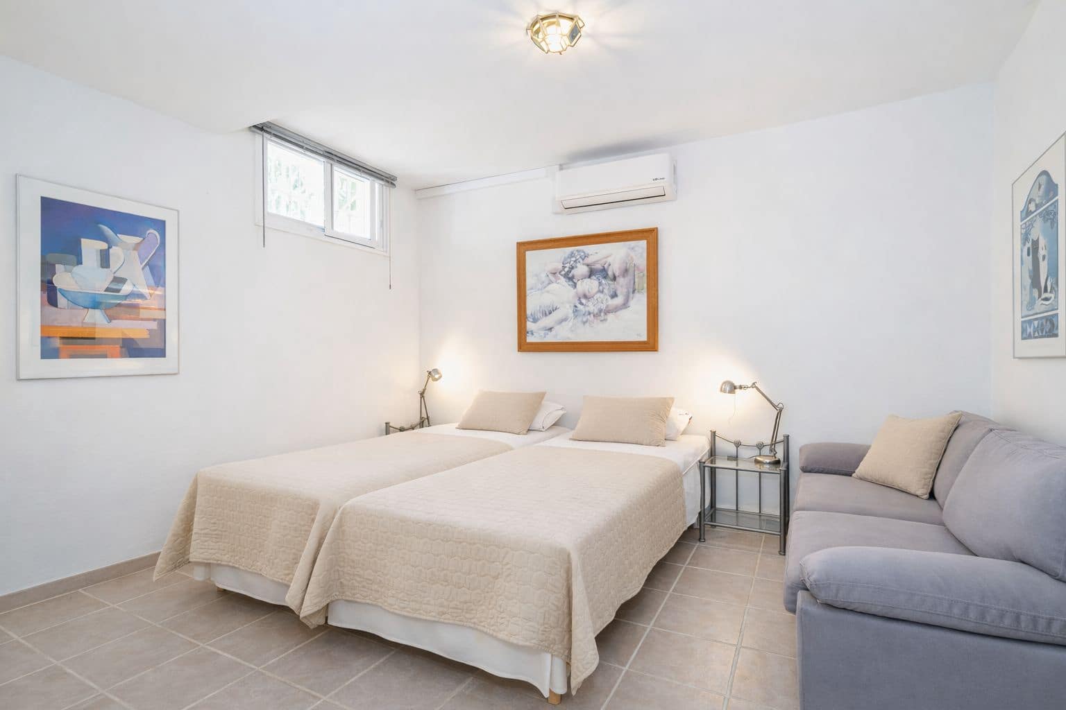 Finca/Casa Rural de 6 habitaciones en Estepona en venta - 1.395.000 € (Ref: 9738919)