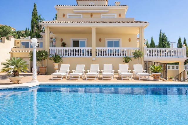 6 quarto Quinta/Casa Rural para venda em Estepona - 1 395 000 € (Ref: 9738919)