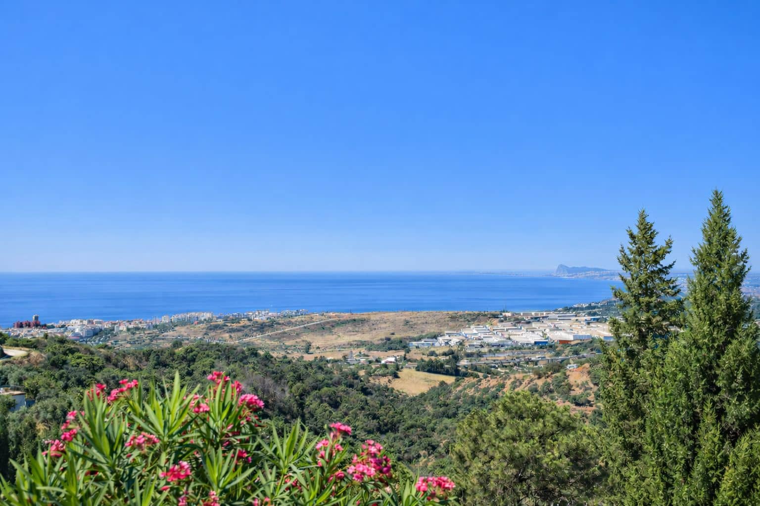 Finca/Casa Rural de 6 habitaciones en Estepona en venta - 1.395.000 € (Ref: 9738919)