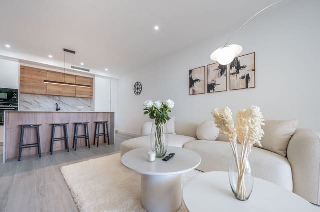 3 chambre Appartement à vendre à Nueva Andalucia, Marbella - 695 000 € (Ref: 9784561)