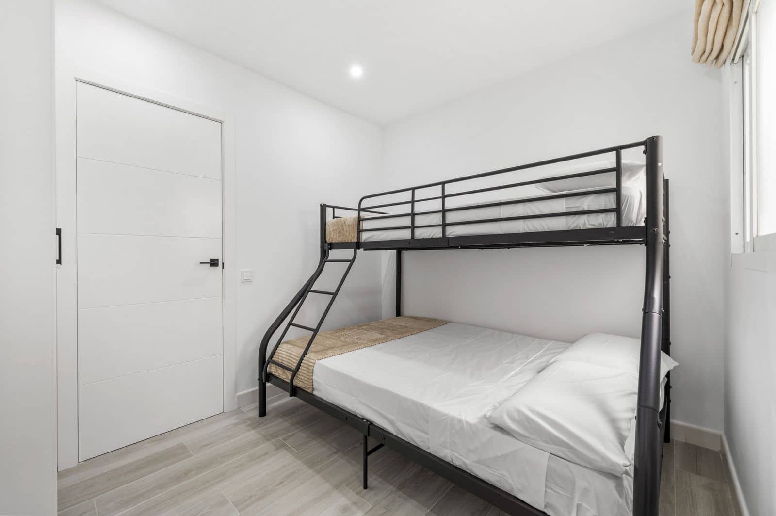 3 chambre Appartement à vendre à Nueva Andalucia - 695 000 € (Ref: 9784561)