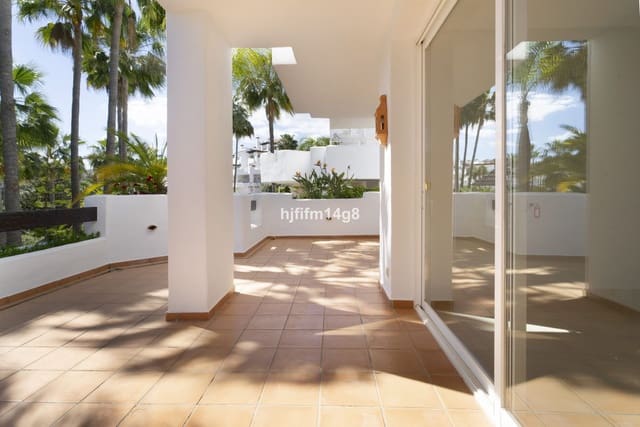 3 soverom Leilighet til salgs i Nueva Andalucia, Marbella - € 795 000 (Ref: 9784566)