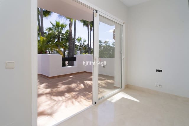 3 soverom Leilighet til salgs i Nueva Andalucia, Marbella - € 795 000 (Ref: 9784566)
