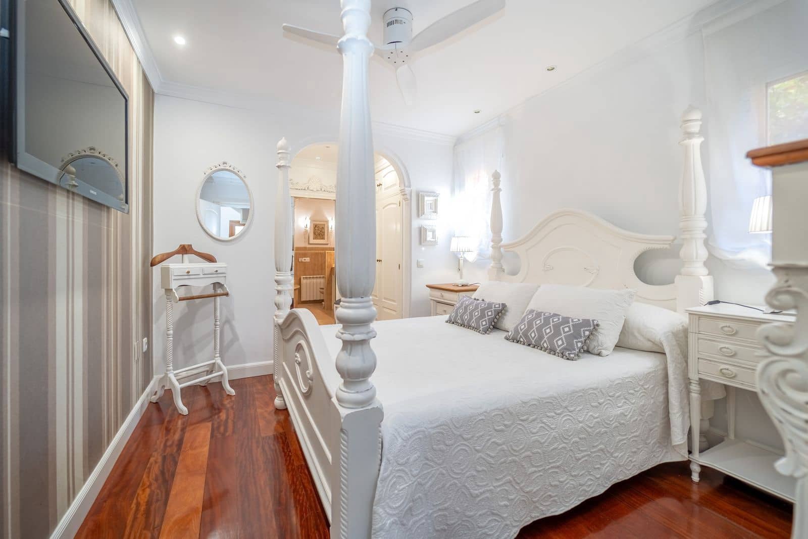 4 quarto Moradia para venda em Mijas Costa - 1 440 000 € (Ref: 9784570)