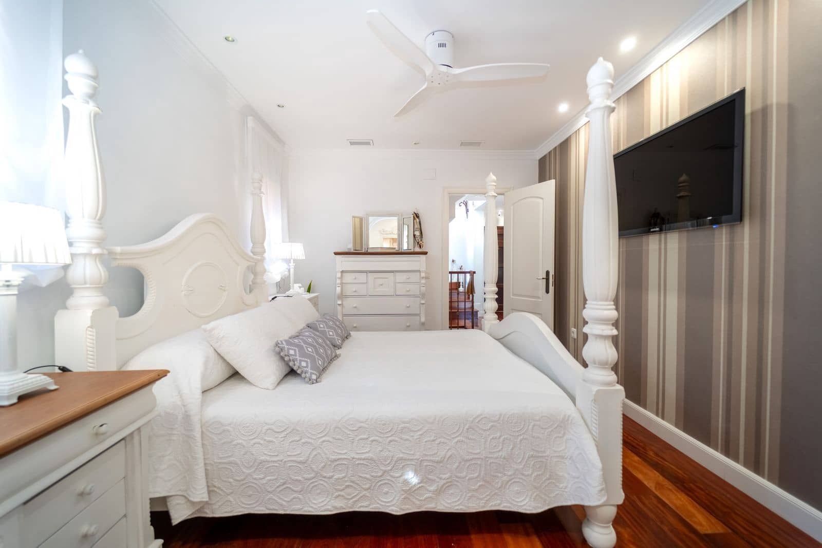 4 quarto Moradia para venda em Mijas Costa - 1 440 000 € (Ref: 9784570)