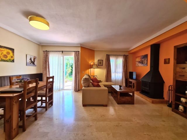 3 makuuhuone Paritalo myytävänä paikassa La Duquesa / Puerto de la Duquesa, Manilva - 369 000 € (Ref: 9784572)