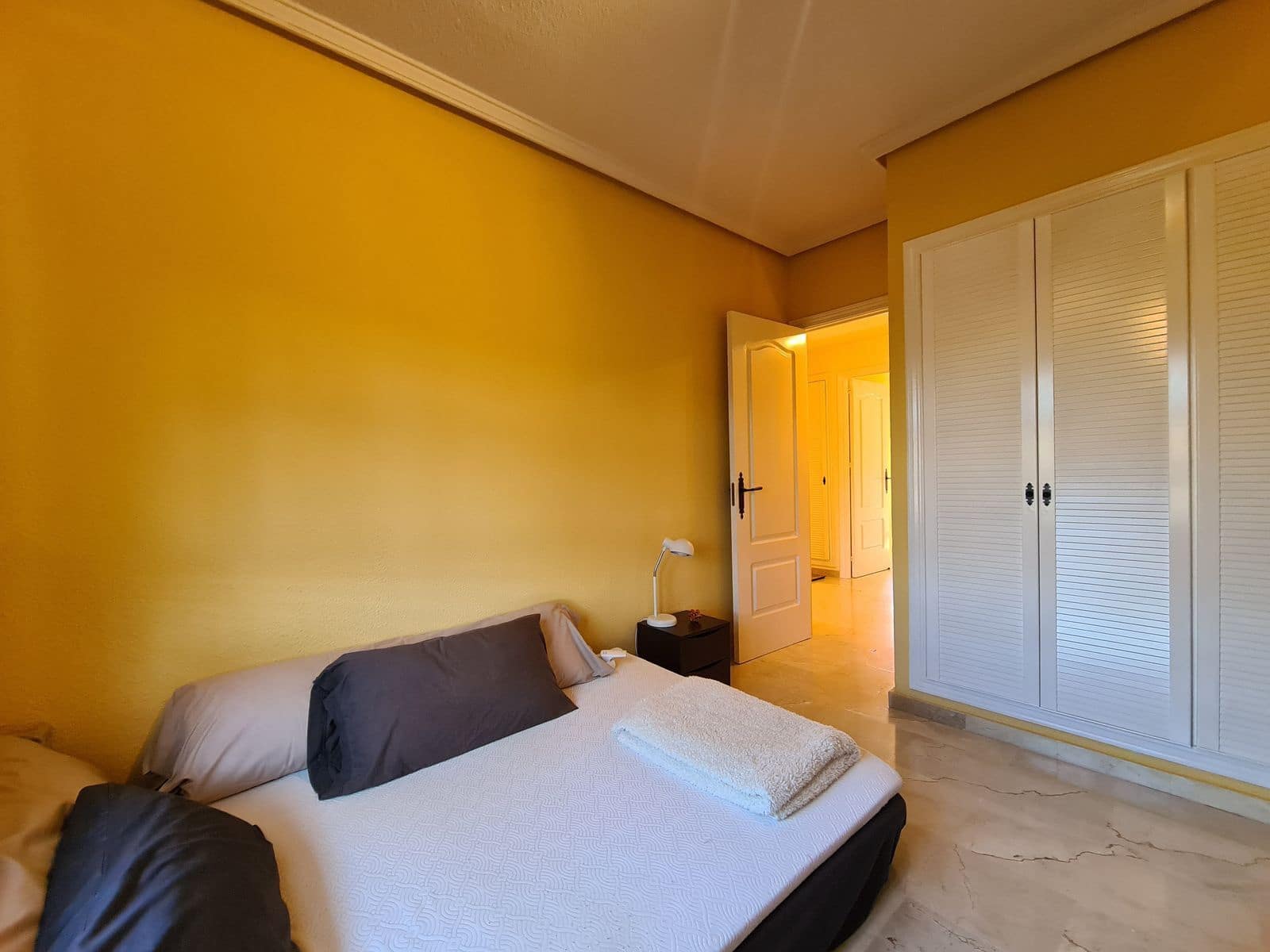 3 makuuhuone Paritalo myytävänä paikassa La Duquesa / Puerto de la Duquesa - 369 000 € (Ref: 9784572)