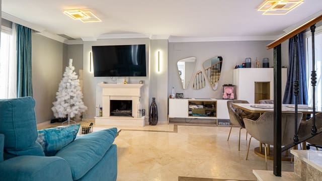 2 sypialnia Dom na sprzedaż w Nueva Andalucia, Marbella - 715 000 € (Ref: 9784573)