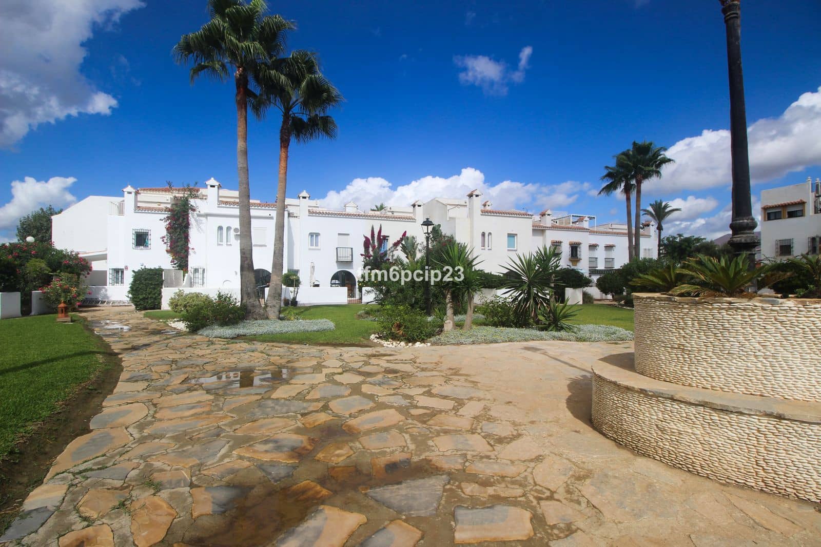 4 slaapkamer Halfvrijstaande villa te koop in Bahia de Casares - € 875.000 (Ref: 9784575)