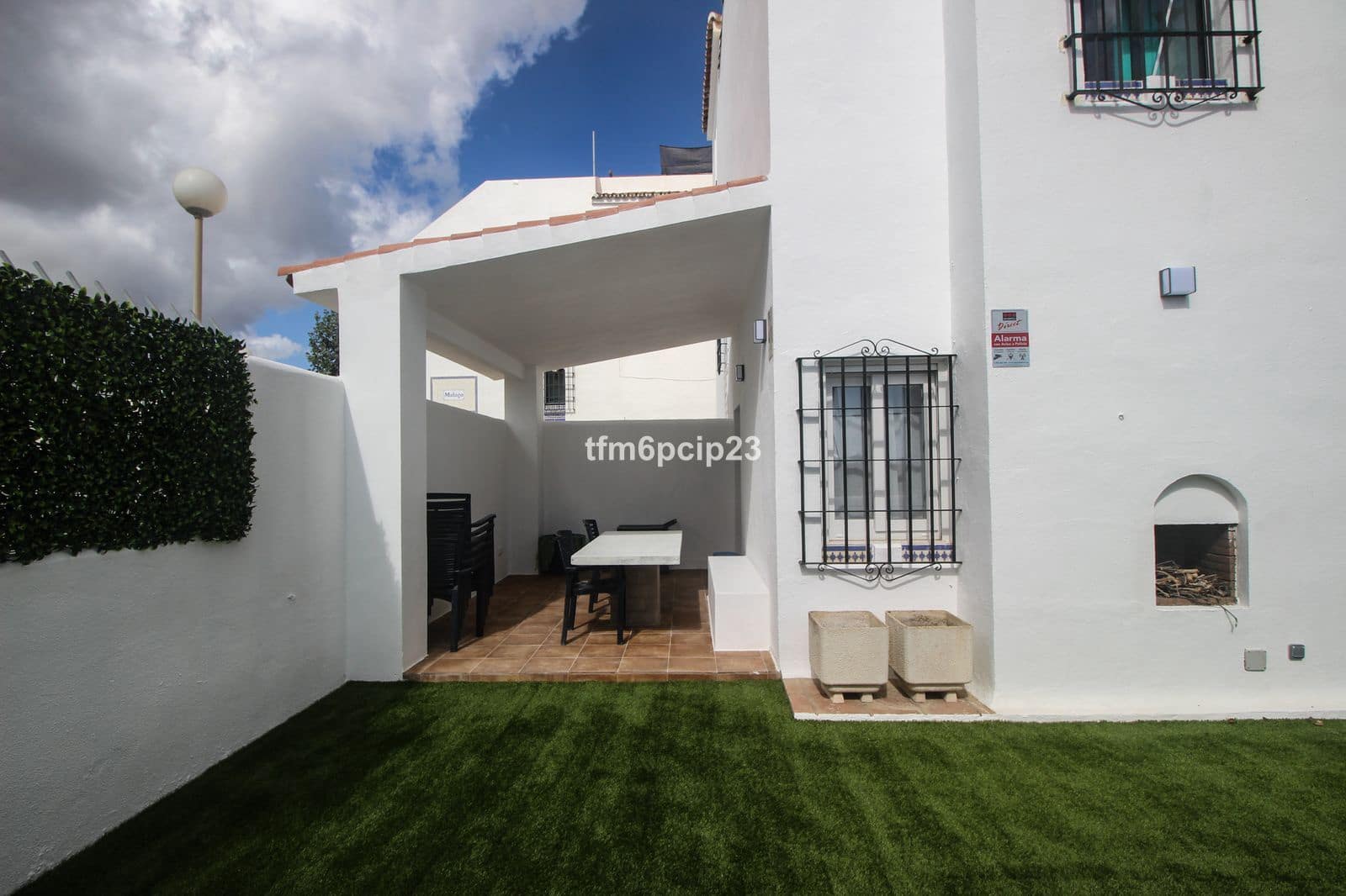 4 slaapkamer Halfvrijstaande villa te koop in Bahia de Casares - € 875.000 (Ref: 9784575)