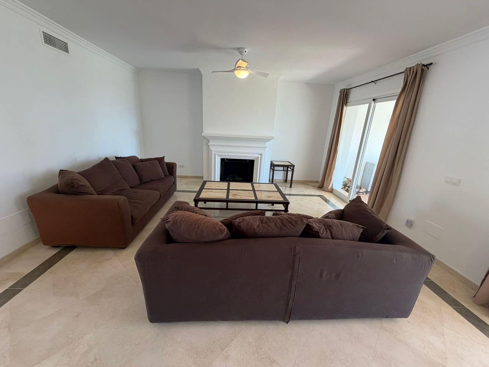 4 chambre Maison de Ville à vendre à Benahavis - 930 000 € (Ref: 9784583)