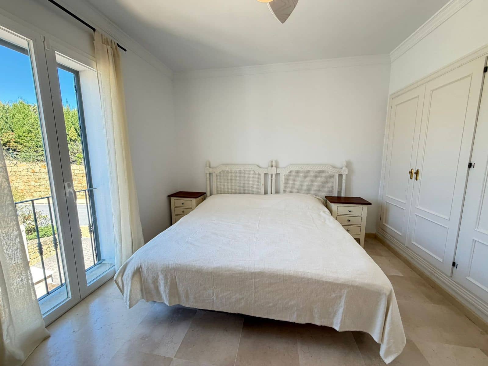 4 chambre Maison de Ville à vendre à Benahavis - 930 000 € (Ref: 9784583)