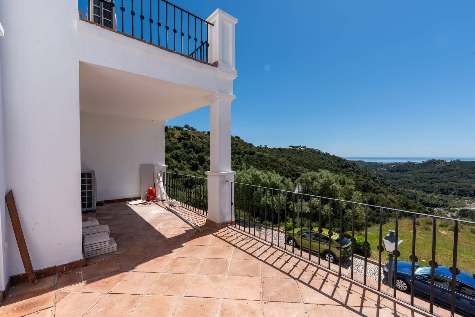 4 makuuhuone Omakotitalo myytävänä paikassa Benahavis - 980 000 € (Ref: 9784585)