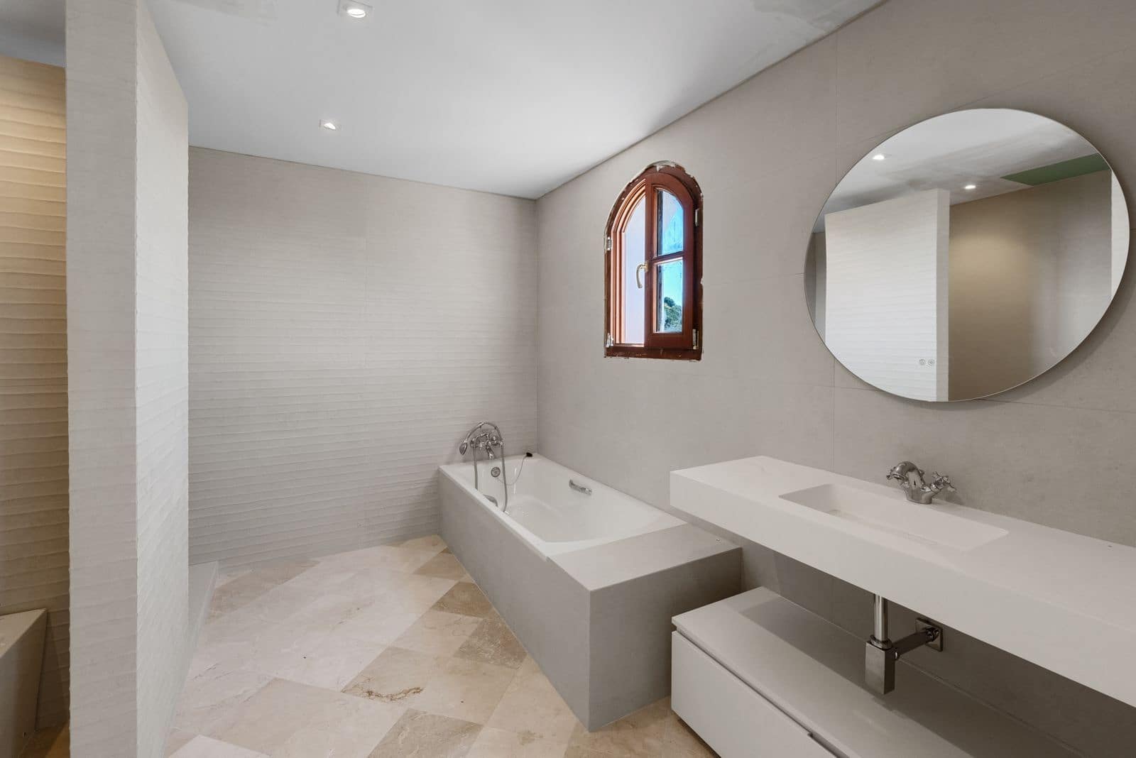 4 makuuhuone Omakotitalo myytävänä paikassa Benahavis - 980 000 € (Ref: 9784585)