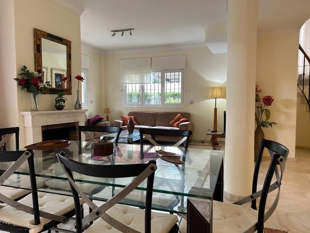 3 chambre Maison de Ville à vendre à San Roque - 495 000 € (Ref: 9784589)