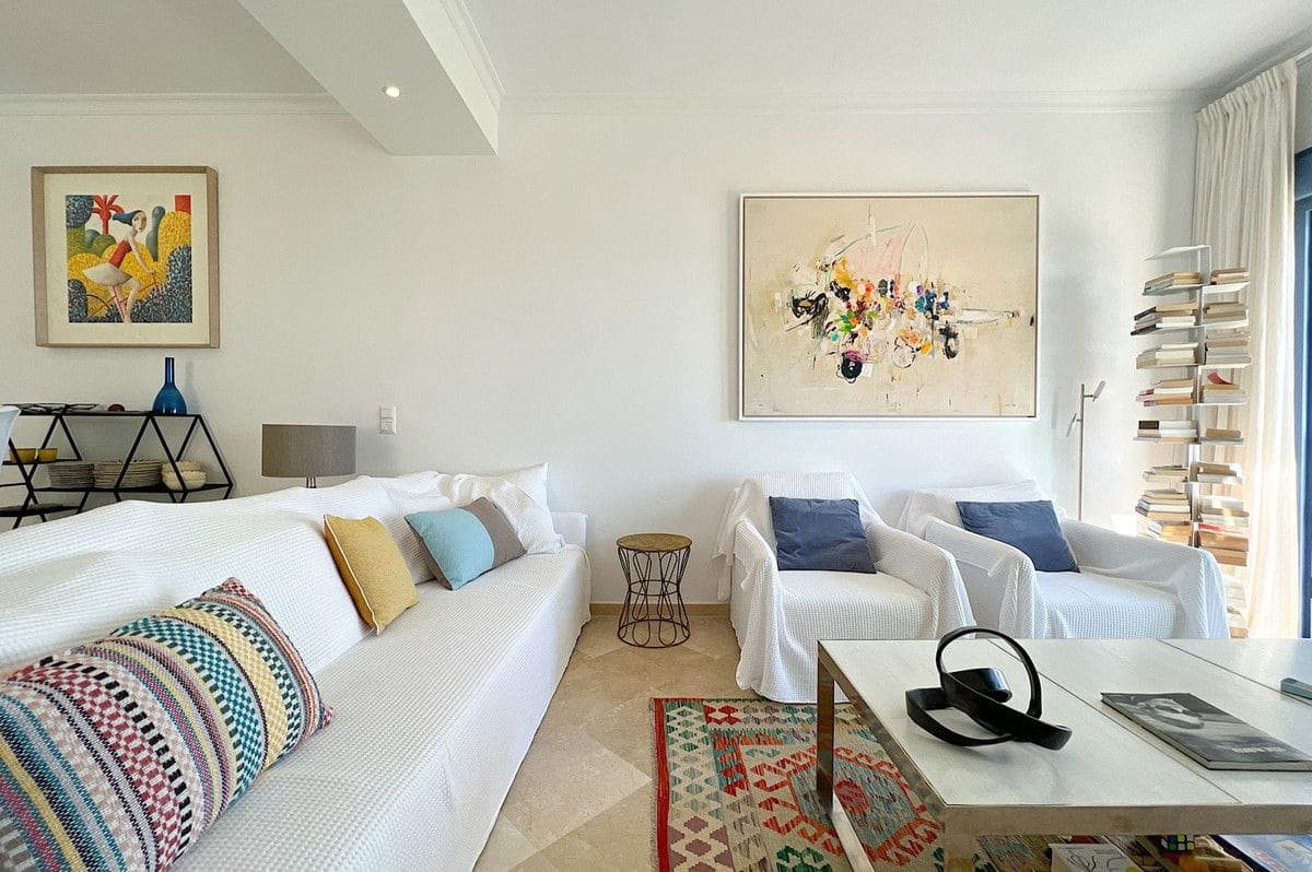 3 slaapkamer Huis te koop in La Alcaidesa - € 875.000 (Ref: 9784590)