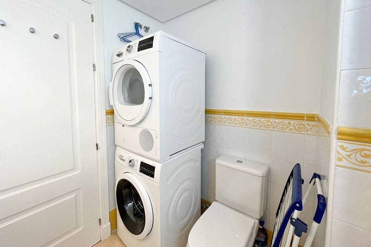 3 slaapkamer Huis te koop in La Alcaidesa - € 875.000 (Ref: 9784590)