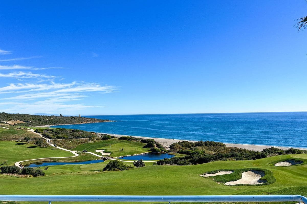 3 slaapkamer Huis te koop in La Alcaidesa - € 875.000 (Ref: 9784590)