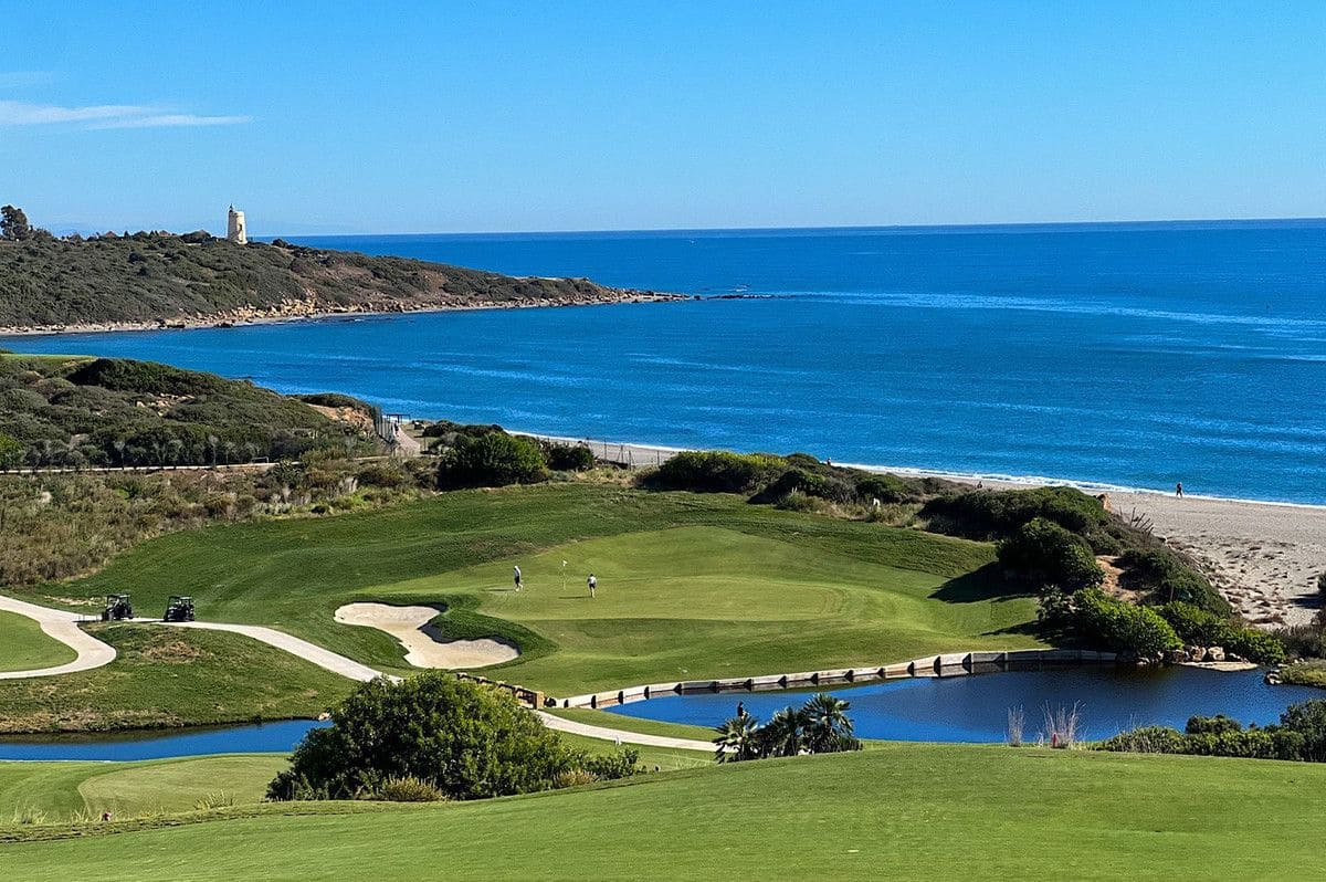 3 slaapkamer Huis te koop in La Alcaidesa - € 875.000 (Ref: 9784590)