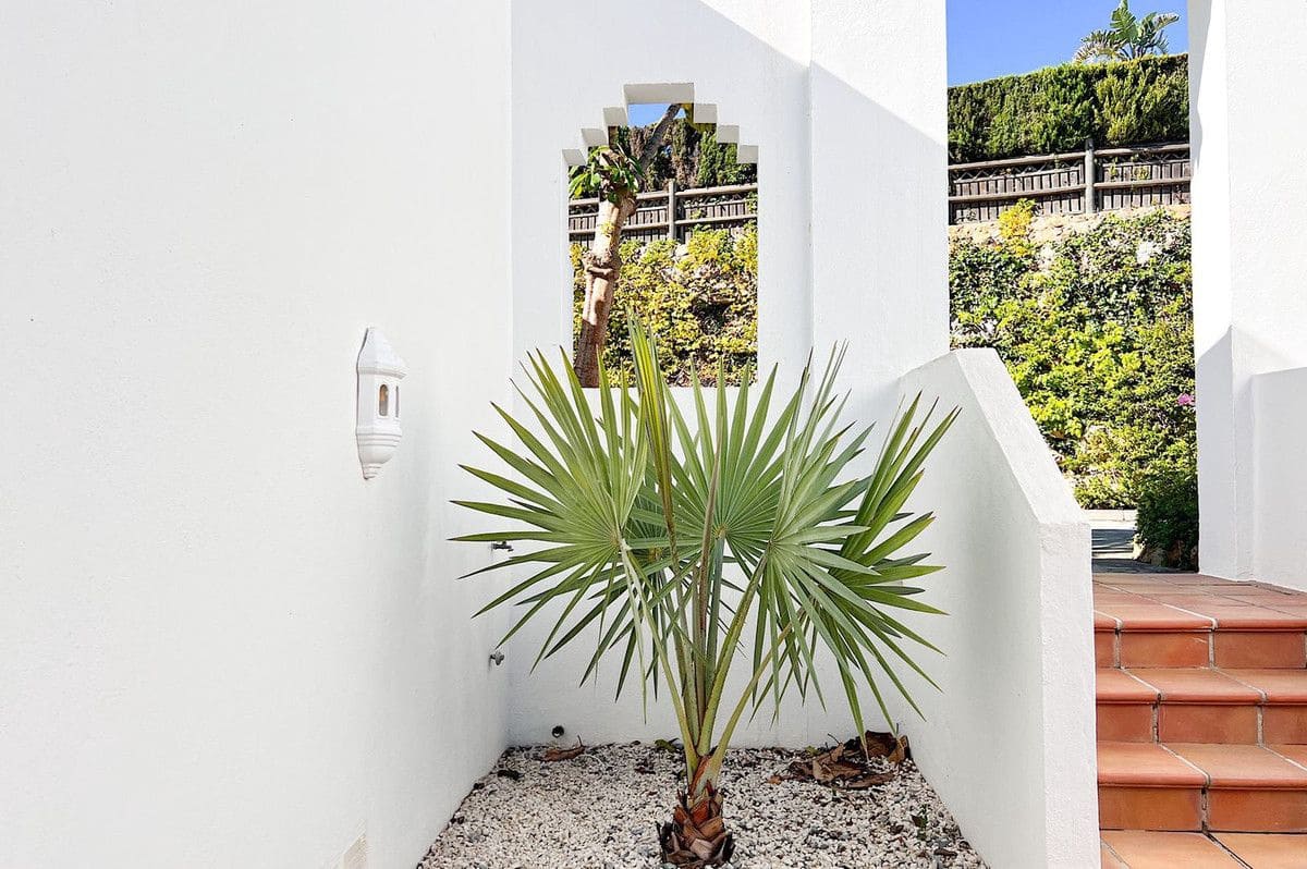 3 slaapkamer Huis te koop in La Alcaidesa - € 875.000 (Ref: 9784590)