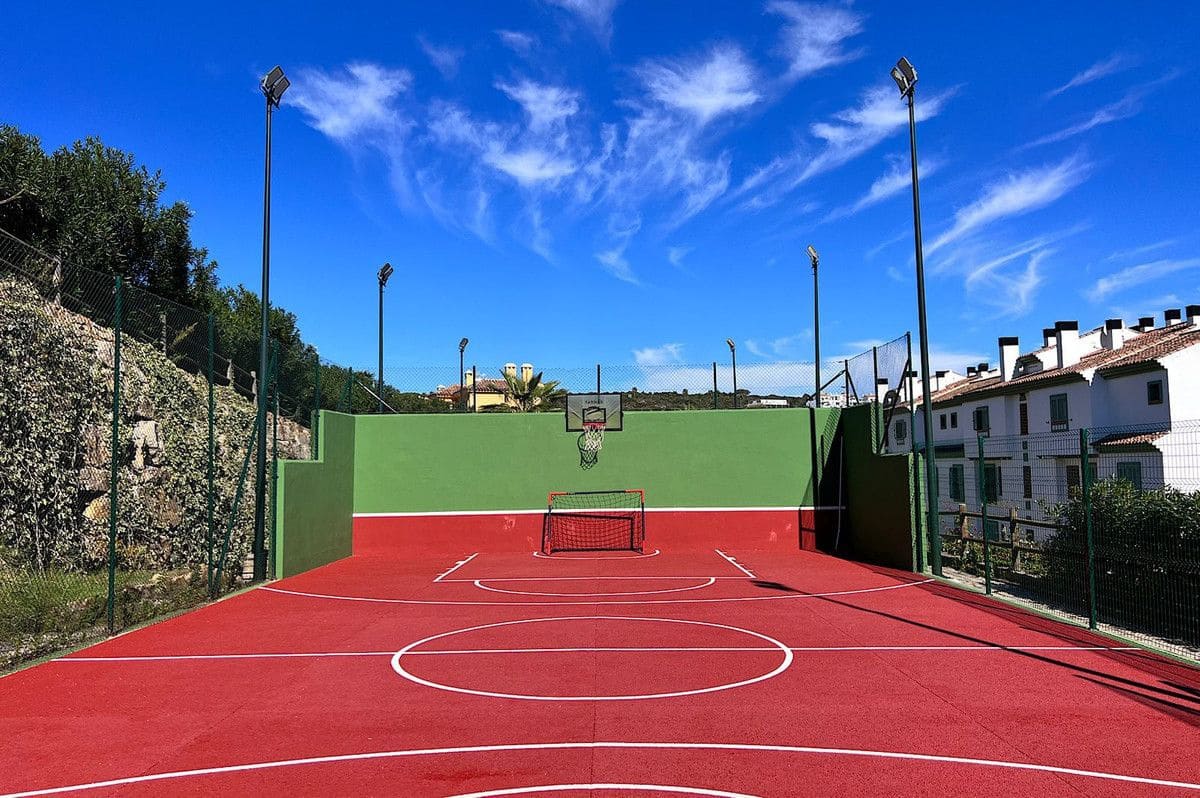 3 slaapkamer Huis te koop in La Alcaidesa - € 875.000 (Ref: 9784590)