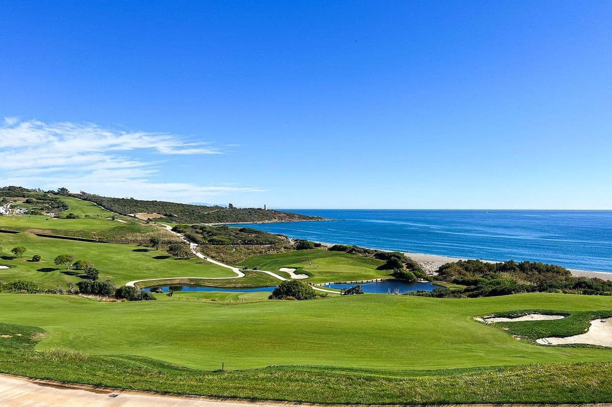 3 slaapkamer Huis te koop in La Alcaidesa - € 875.000 (Ref: 9784590)