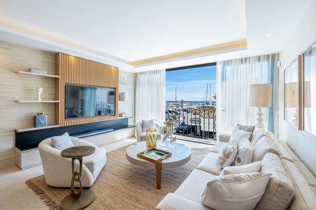 2 bedroom Apartment for sale in Puerto Banus, Marbella - € 1,245,000 (Ref: 9784591)