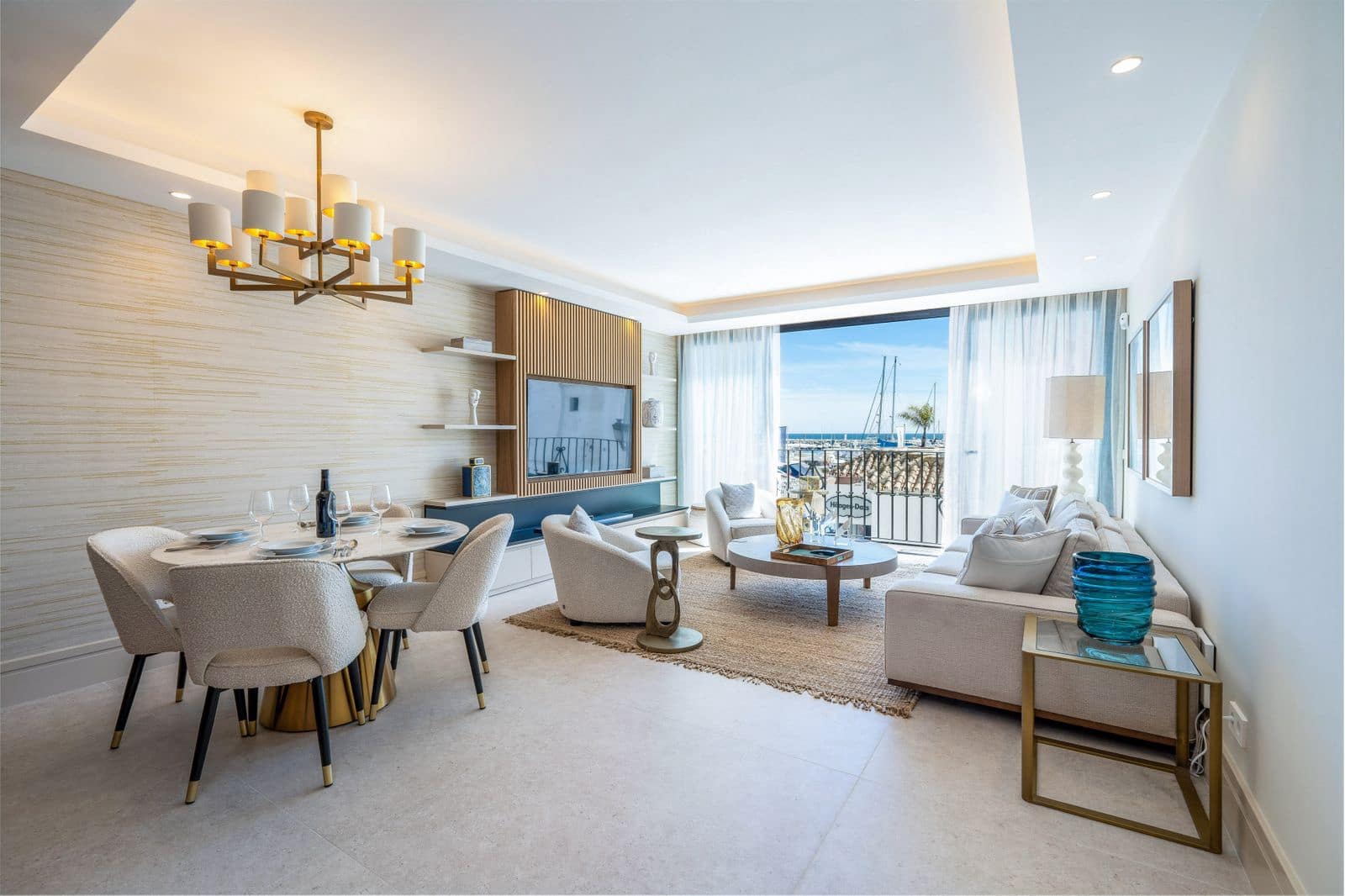 2 bedroom Apartment for sale in Puerto Banus - € 1,245,000 (Ref: 9784591)