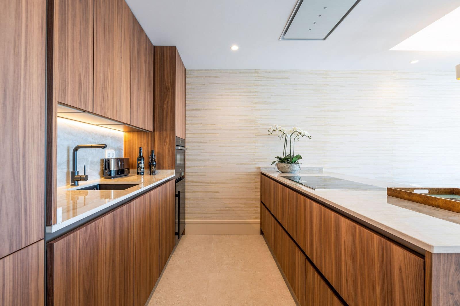 2 bedroom Apartment for sale in Puerto Banus - € 1,245,000 (Ref: 9784591)