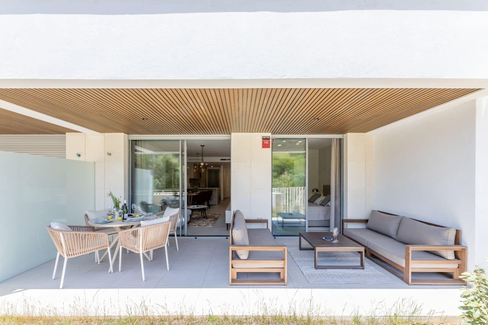 2 bedroom Apartment for sale in Elviria - € 730,000 (Ref: 9784608)