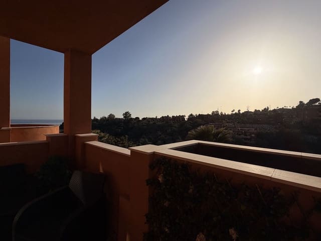 2 sypialnia Apartament na sprzedaż w La Reserva, Marbella - 379 000 € (Ref: 9784609)