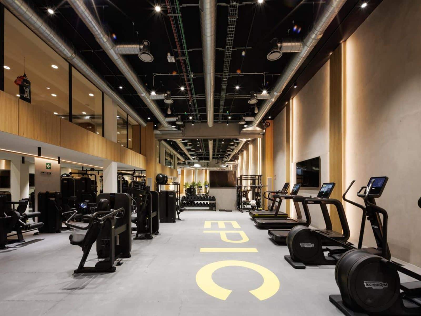 1 bedroom Apartment for sale in Golden Mile - € 1,750,000 (Ref: 9784618)